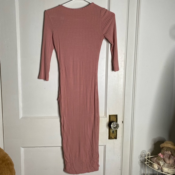 Pink dress - Picture 3 of 3